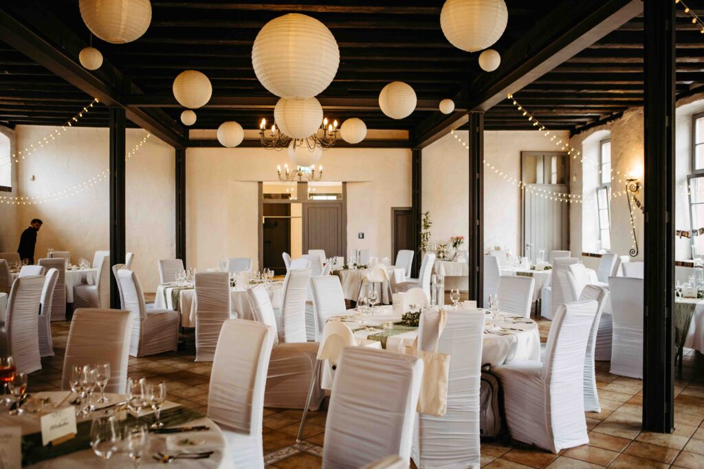 Die Location von innen Weingut Falkenberg Flörsheim